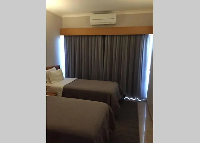 T1 Vista Mar 1311 شقة